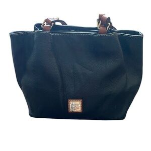 Dooney & Bourke Flynn Black leather shoulder bag